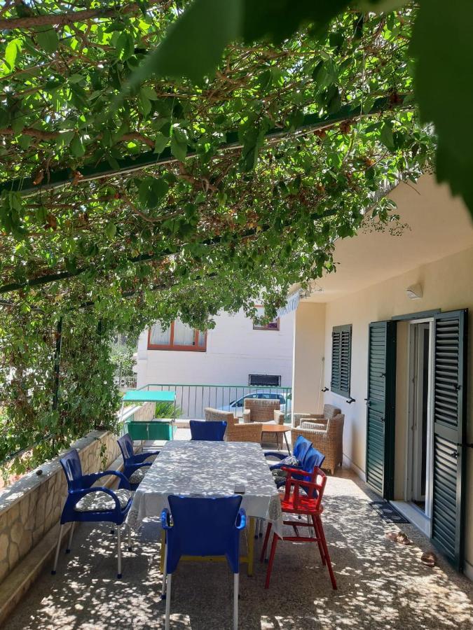 Apartment Ileana Трогир Екстериор снимка